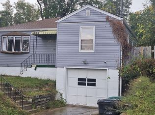 6749 N 35th St, Omaha, NE 68112