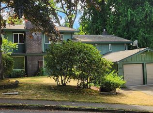 10711 NE 121st St, Kirkland, WA 98034