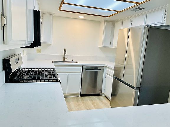 Brand new renovated kitchen