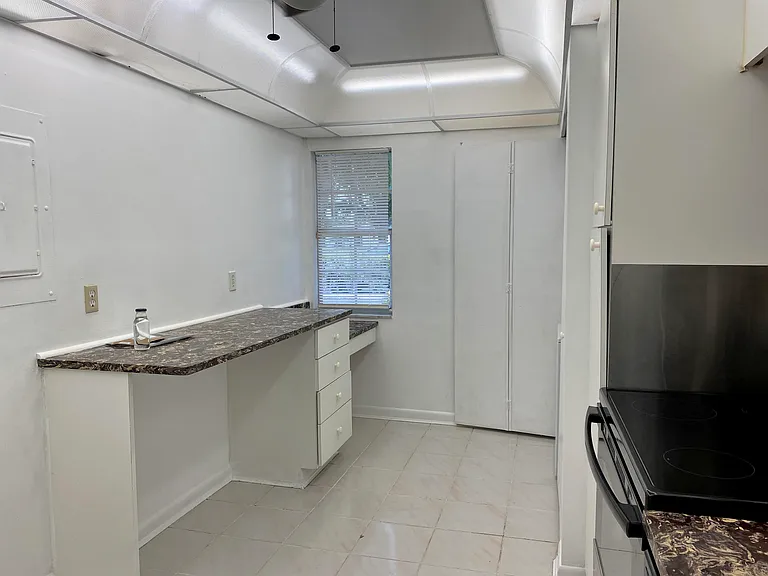 2751 S Palm Aire Dr #107 — Photo 21