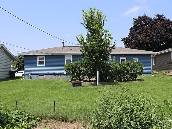 Back Yard/with garden space