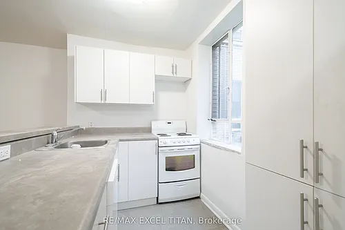 77 Erskine Ave #M9 Photo 1