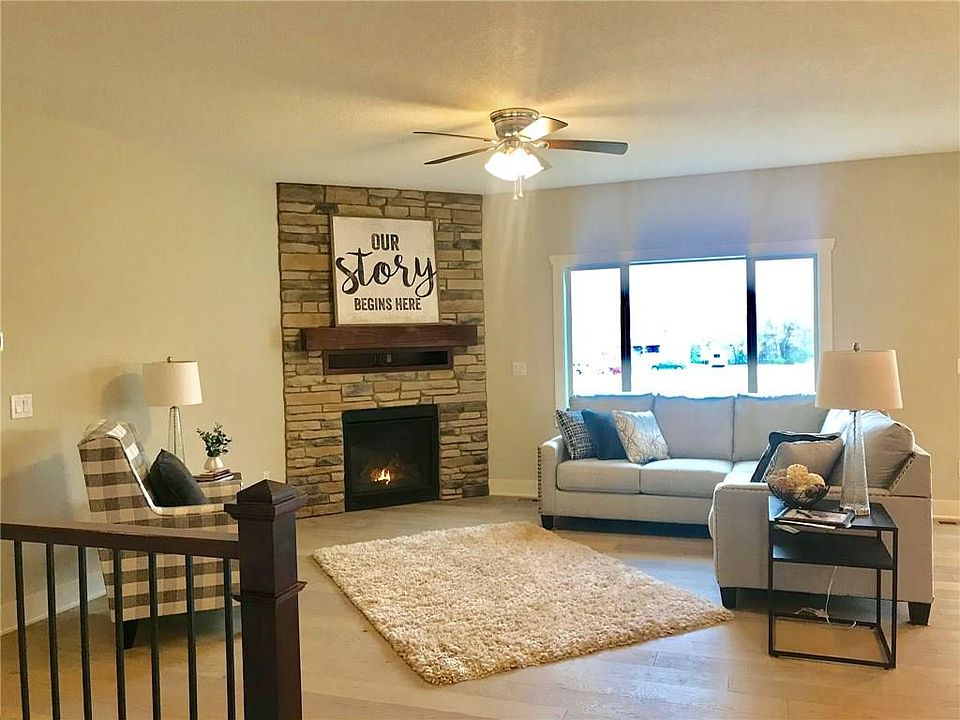 1st image of 501 NW Somerset Ct