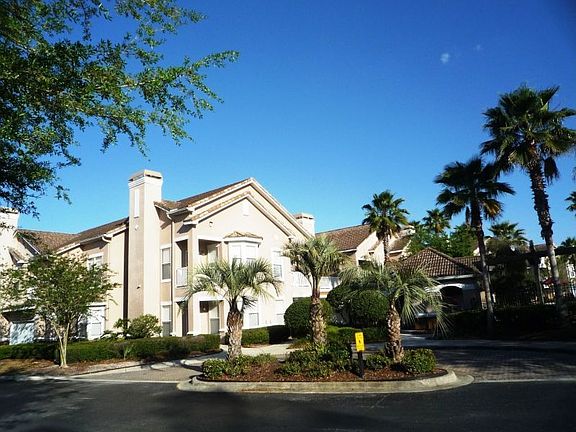 4th image of 18015 Villa Creek Dr