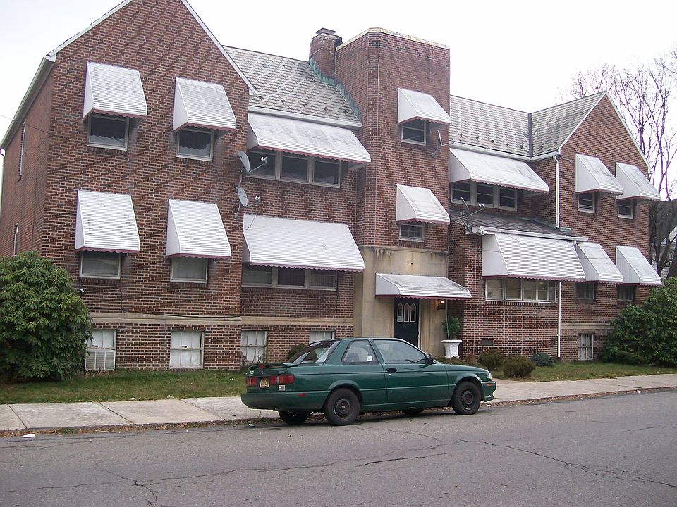 2nd image of 517 North James
