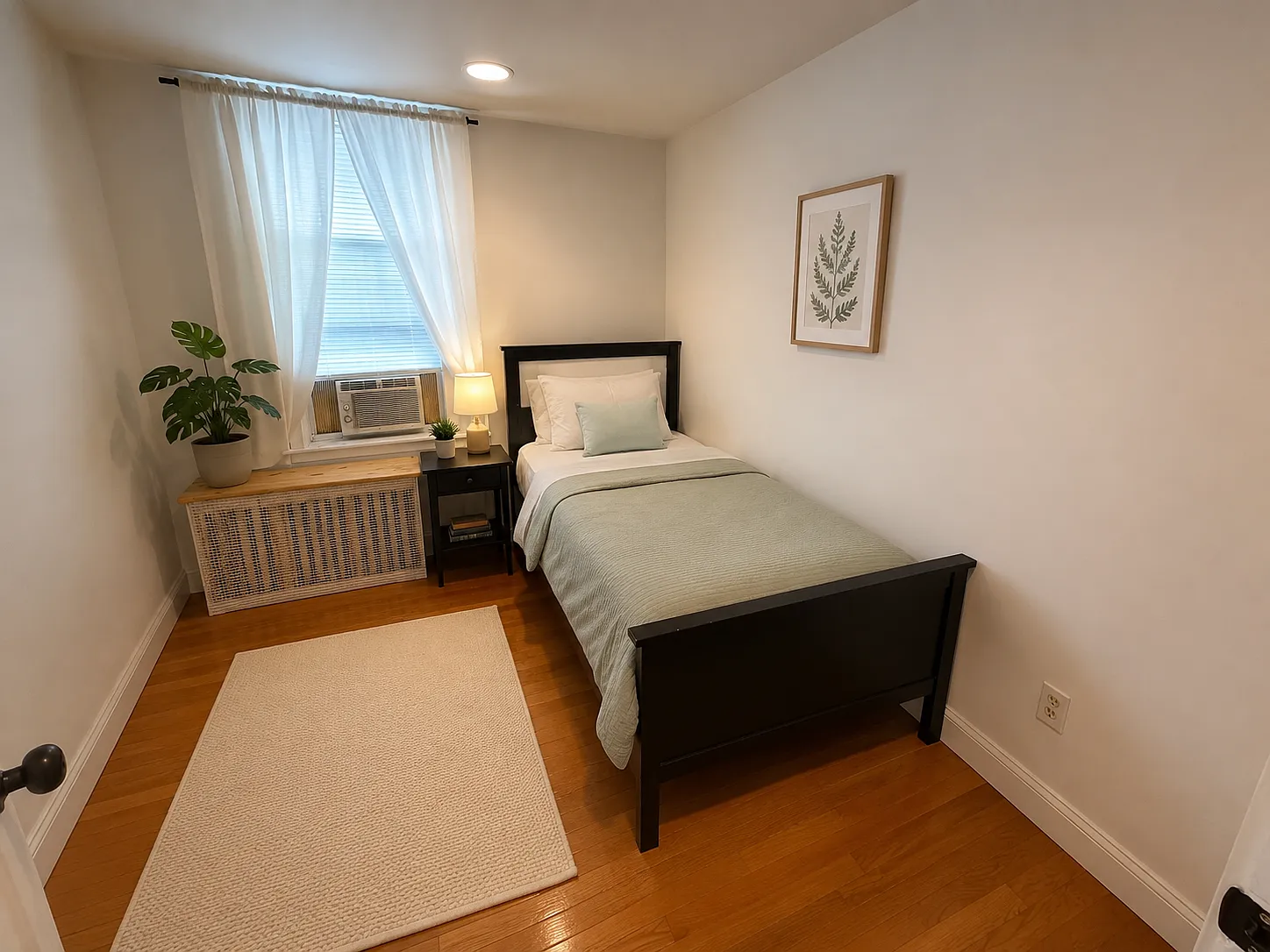 4 bed, 1500 sqft, $2,900 — Photo 3
