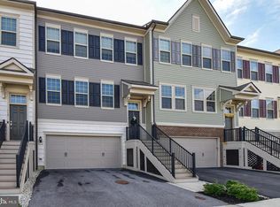117 Locks Farm Ln, Downingtown, PA 19335