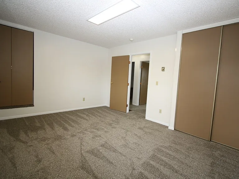 813 W 75th Ave — Photo 12