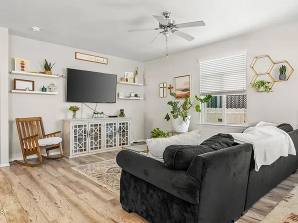 79 Hackberry Dr #79, Ventura, CA 93001