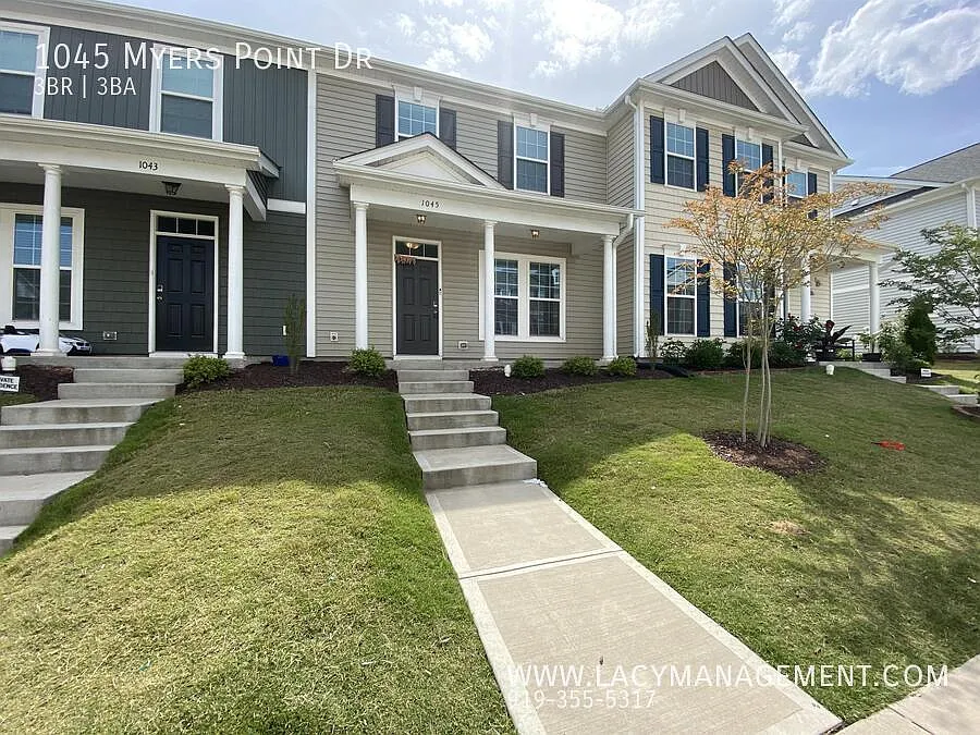 3 bed, 2.5 bath, 1900 sqft, $2,100 — Photo 2