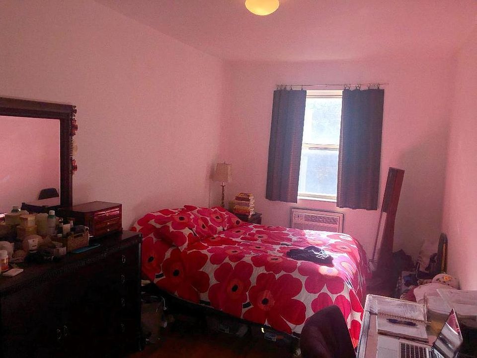 2nd image of 148 Jackson St APT 2