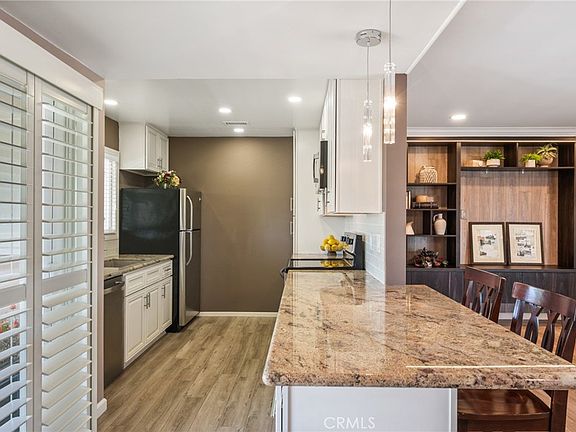 5th image of 22911 Maple Ave Unit B