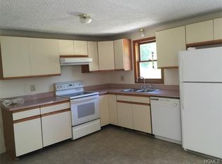 195 Watermelon Hill Rd, Mahopac, NY 10541