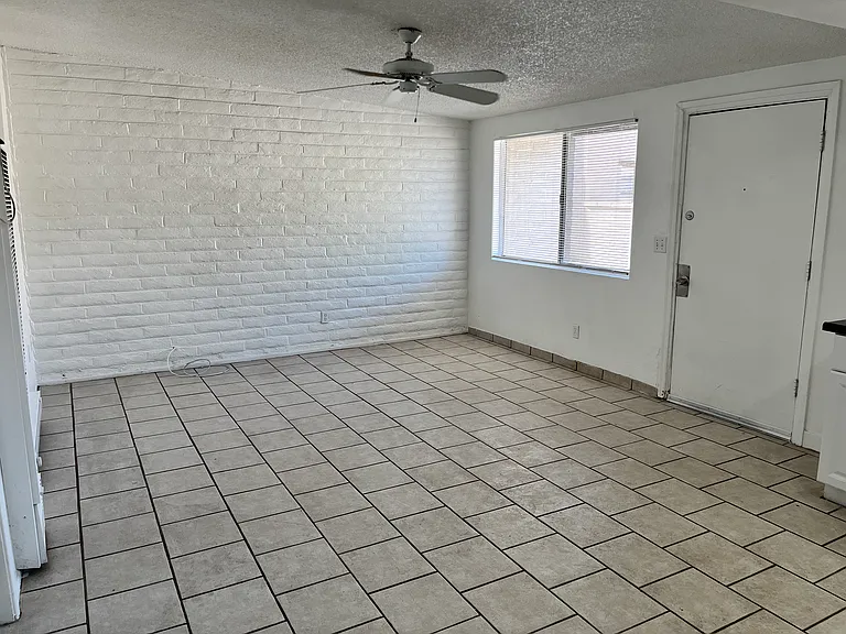 2630 N 14th Ave #3 — Photo 5