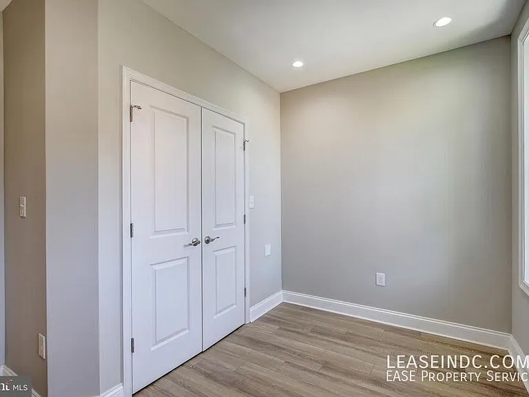 1626 Monroe St NW #2 — Photo 13