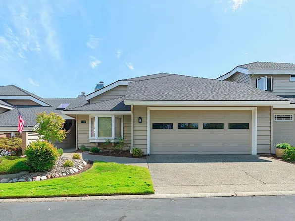 115 Gold River Ln, Grants Pass, OR 97527