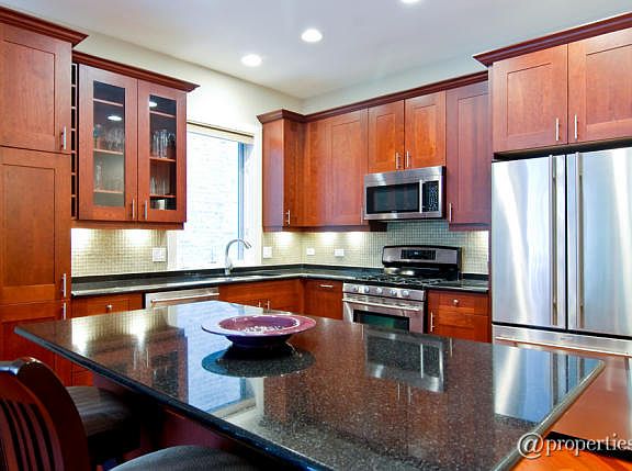 4th image of 1621 W Le Moyne St APT 1E