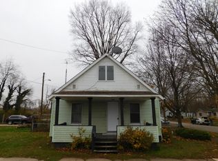 704 Wayne St, Niles, MI 49120
