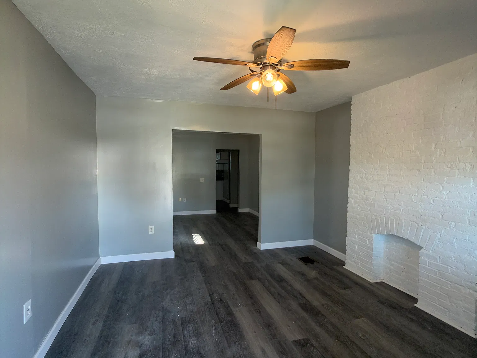 3 bed, 1092 sqft, $1,500 — Photo 3
