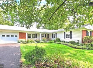 13102 Parson Ln, Fairfax, VA 22033