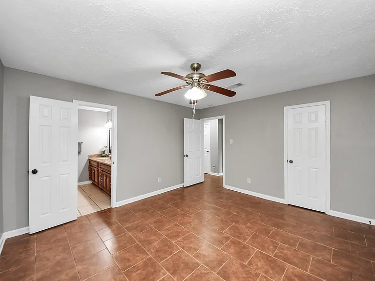 12623 Fern Forest Dr — Photo 20