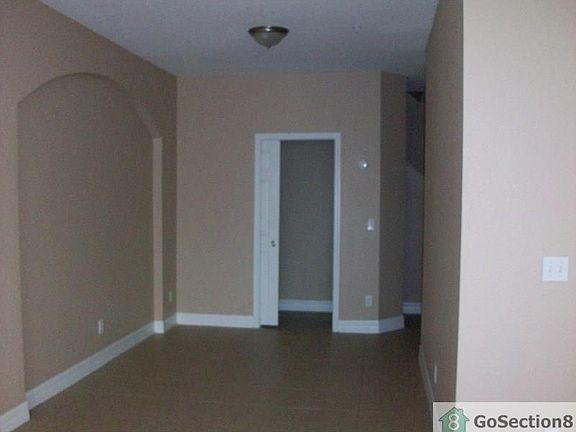 2nd image of 783 Pipers Cay Dr
