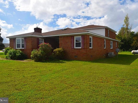3rd image of 107 Linda Ln