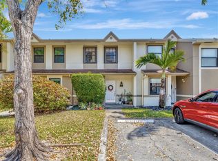 226 City View Dr, Fort Lauderdale, FL 33311
