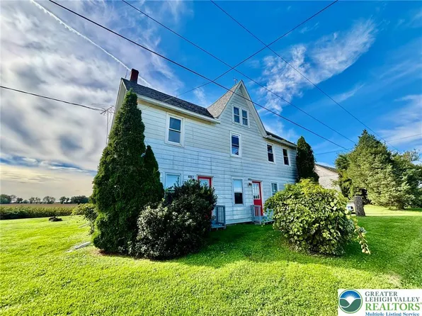 4067 Newburg Rd, Easton, PA 18045