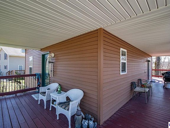 5th image of 431 Lake Front Rd