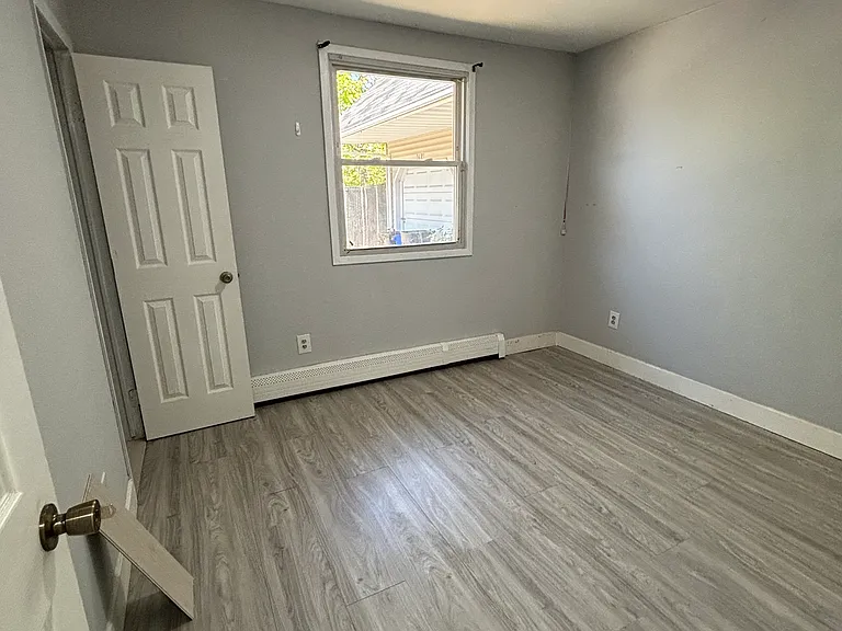 Brentwood Rd — Photo 12