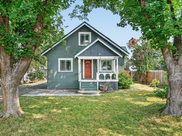 910 W Main Ave, Chewelah, WA 99109