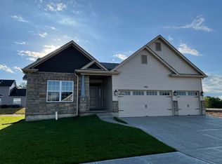 528 Arctic Wolf Dr, Imperial, MO 63052