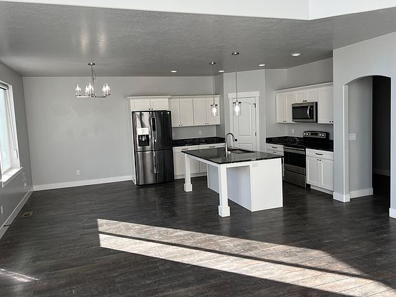 4th image of 3903 W 1750 N