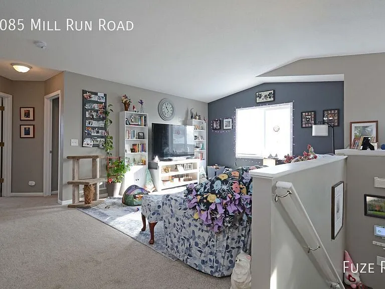 6085 Mill Run Rd — Photo 3