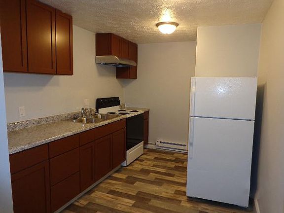 2nd image of 1111 N Elm St APT C
