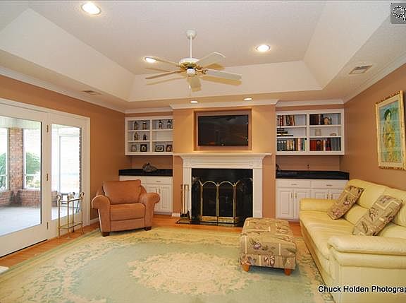 4th image of 206 W Palm Dr