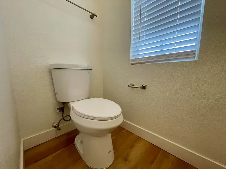10055 Capistrello Ave — Photo 4