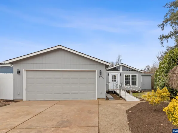 1475 Abbey Ln, Lafayette, OR 97127