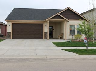 3407 34th St W, Williston, ND 58801