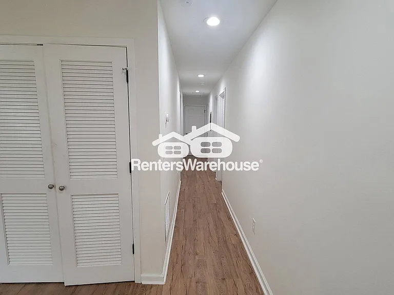 1700 Shirley St SW — Photo 8