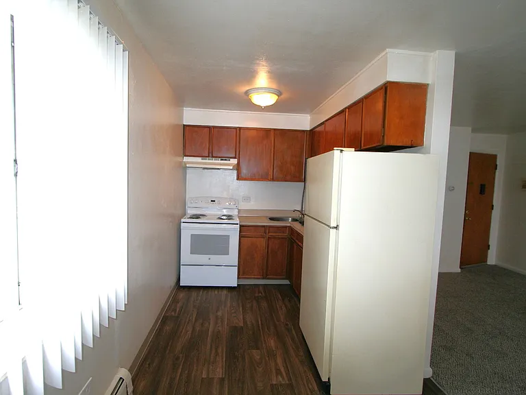 1443 Race St #32 — Photo 2