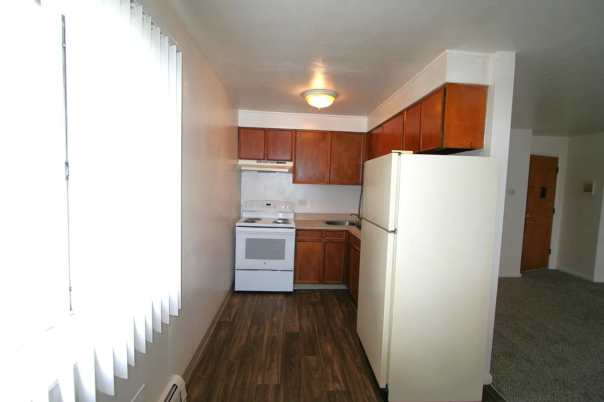 Building Photo - 1443 Race St #32