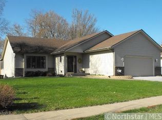 2015 Creekview Ct, Red Wing, MN 55066