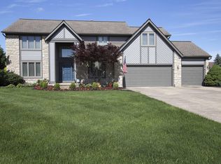 12691 Oakmere Dr, Pickerington, OH