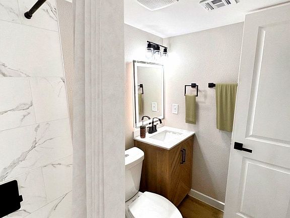 5th image of 5106 N 1/2 Lamar Blvd #153