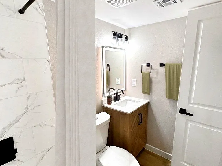 5106 N 1/2 Lamar Blvd #154 — Photo 15