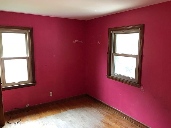 5th image of 1738 Milwaukee Ave