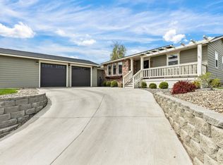 910 Grending Ave, Sunnyside, WA