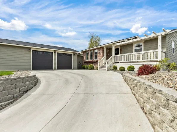910 Grending Ave, Sunnyside, WA 98944